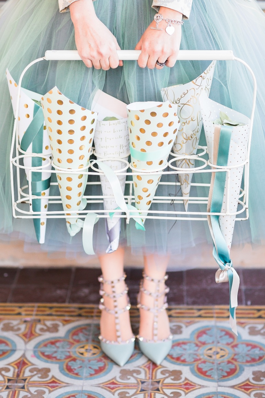 Petal toss cones