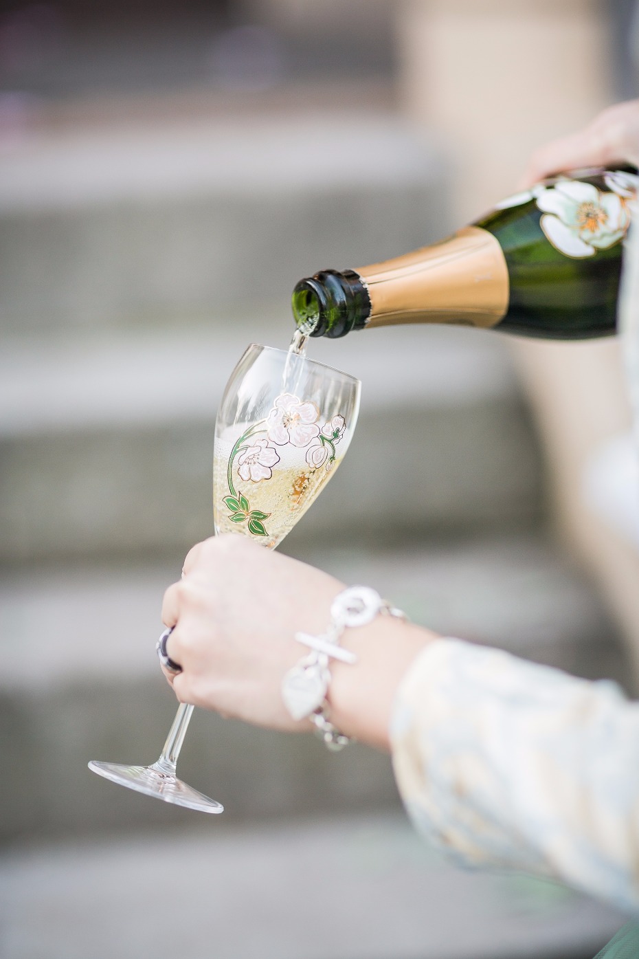 Pretty champagne and matching glasses