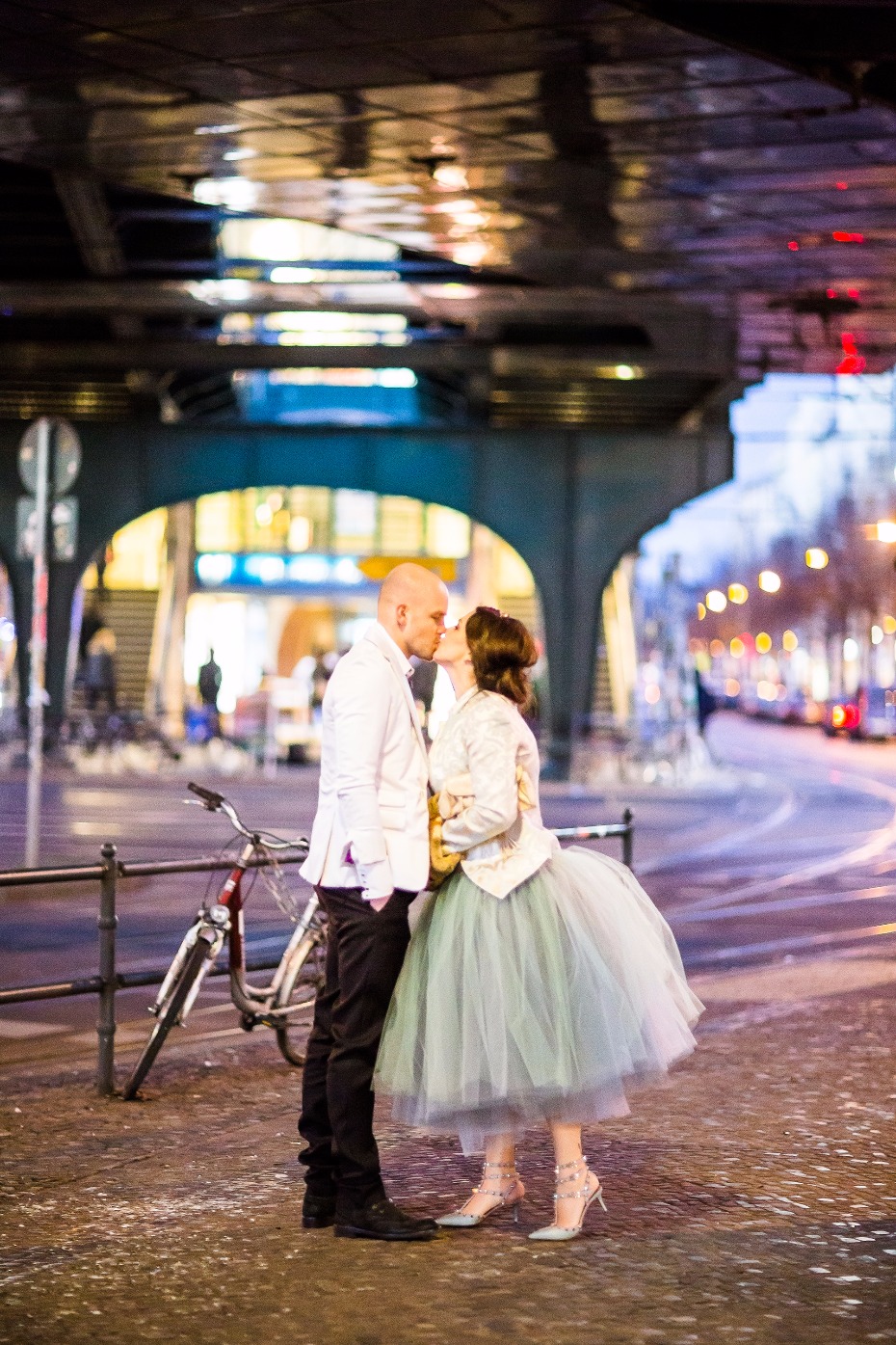 Fun winter elopement in Germany