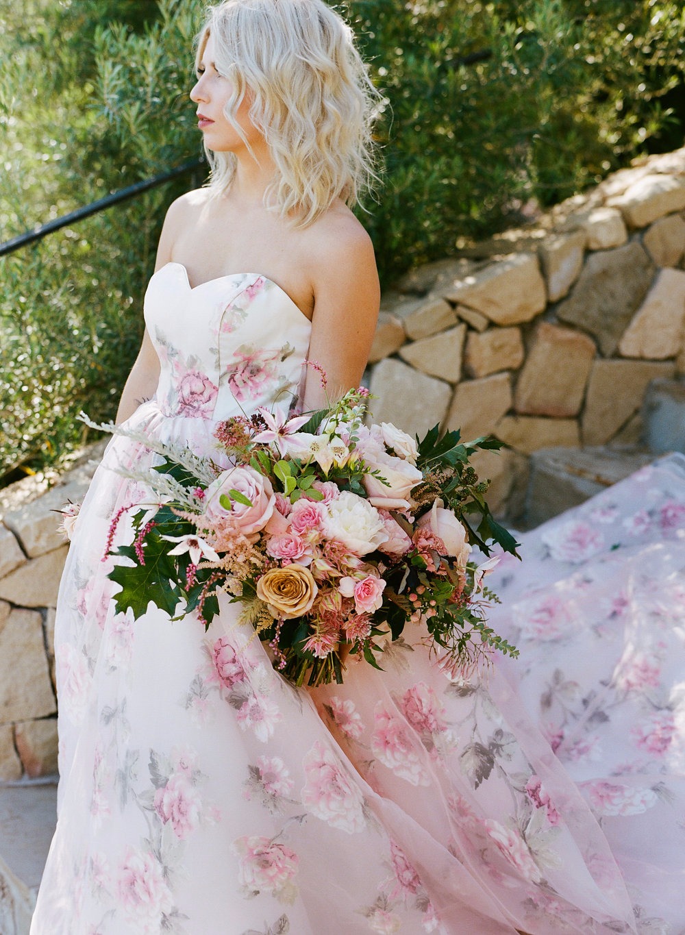 7-fabulous-ways-to-use-flowers-on-your