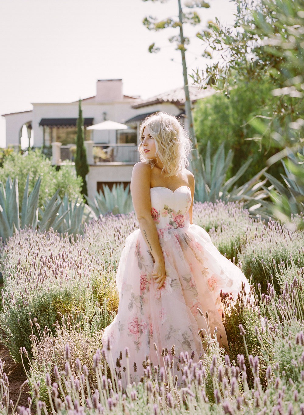7-fabulous-ways-to-use-flowers-on-your