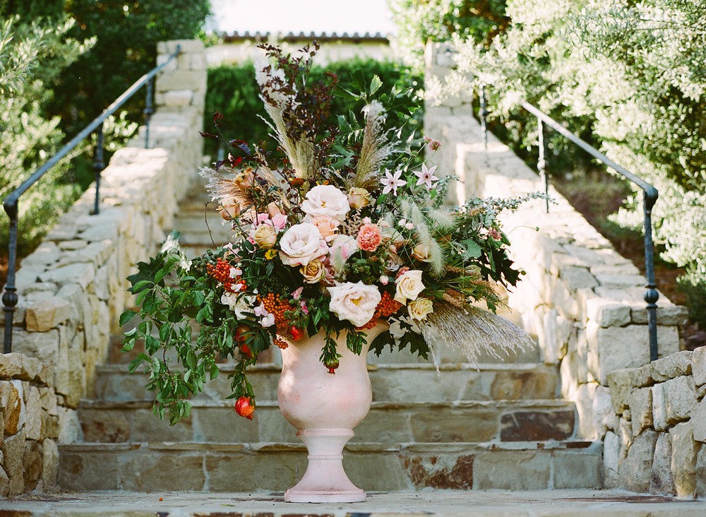 7-fabulous-ways-to-use-flowers-on-your