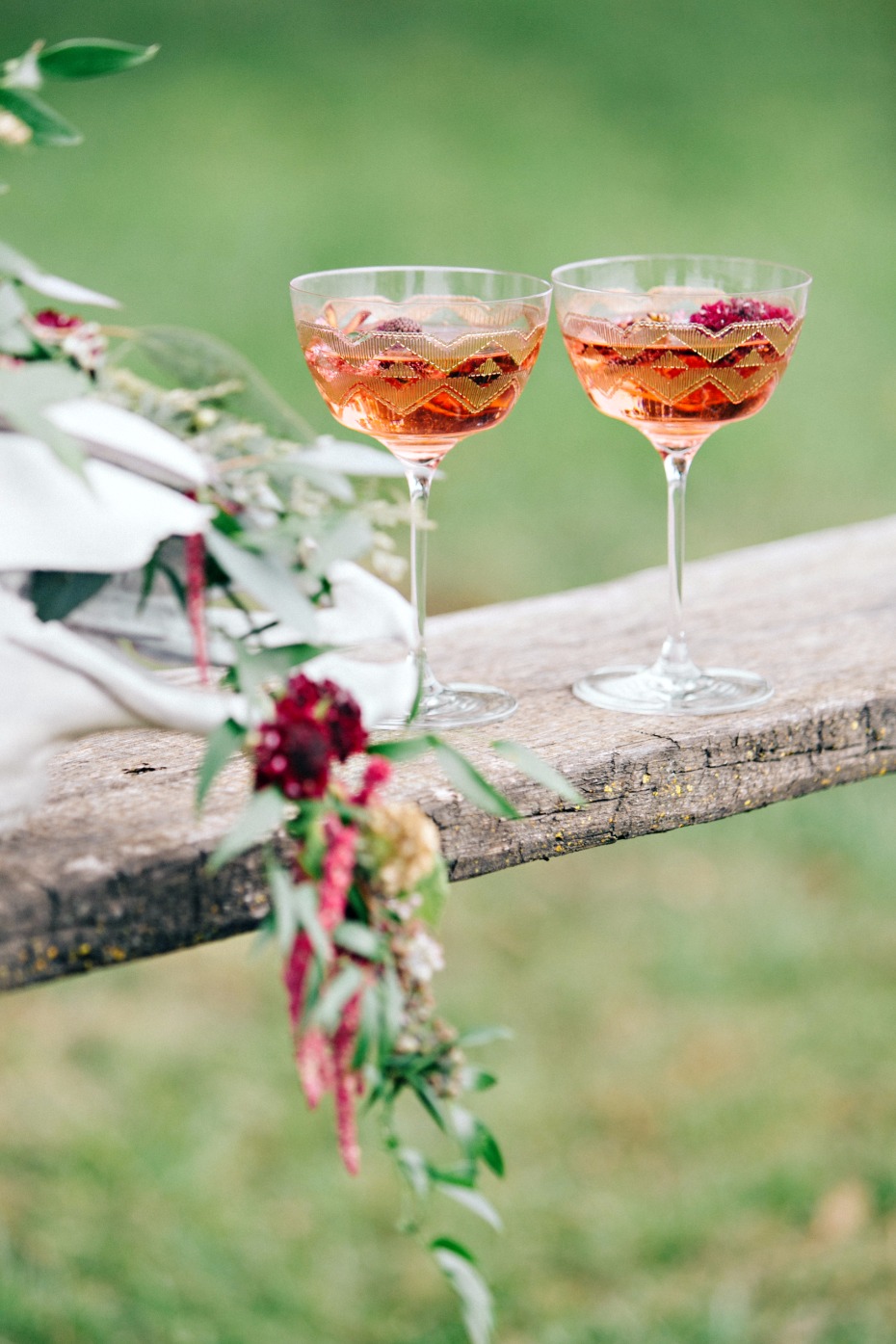 wedding cocktails for your rustic modern fall wedding