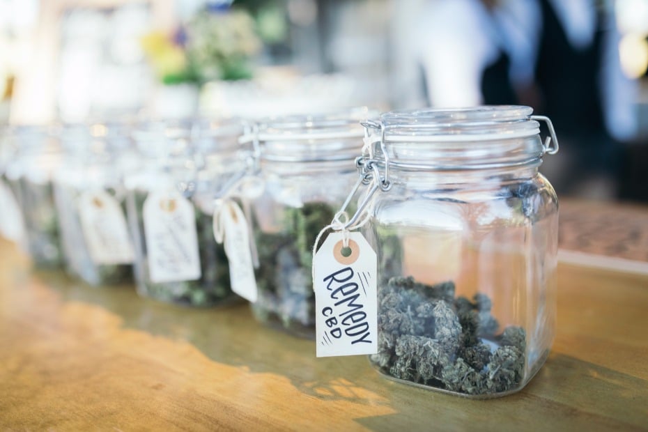 Cannabis bar for your 420 friendly wedding