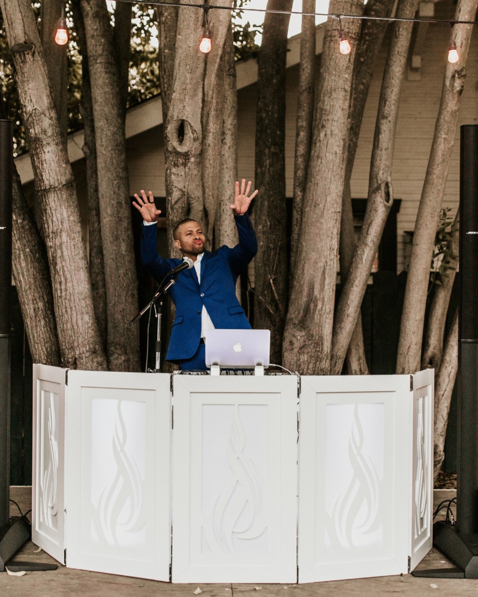 wedding dj