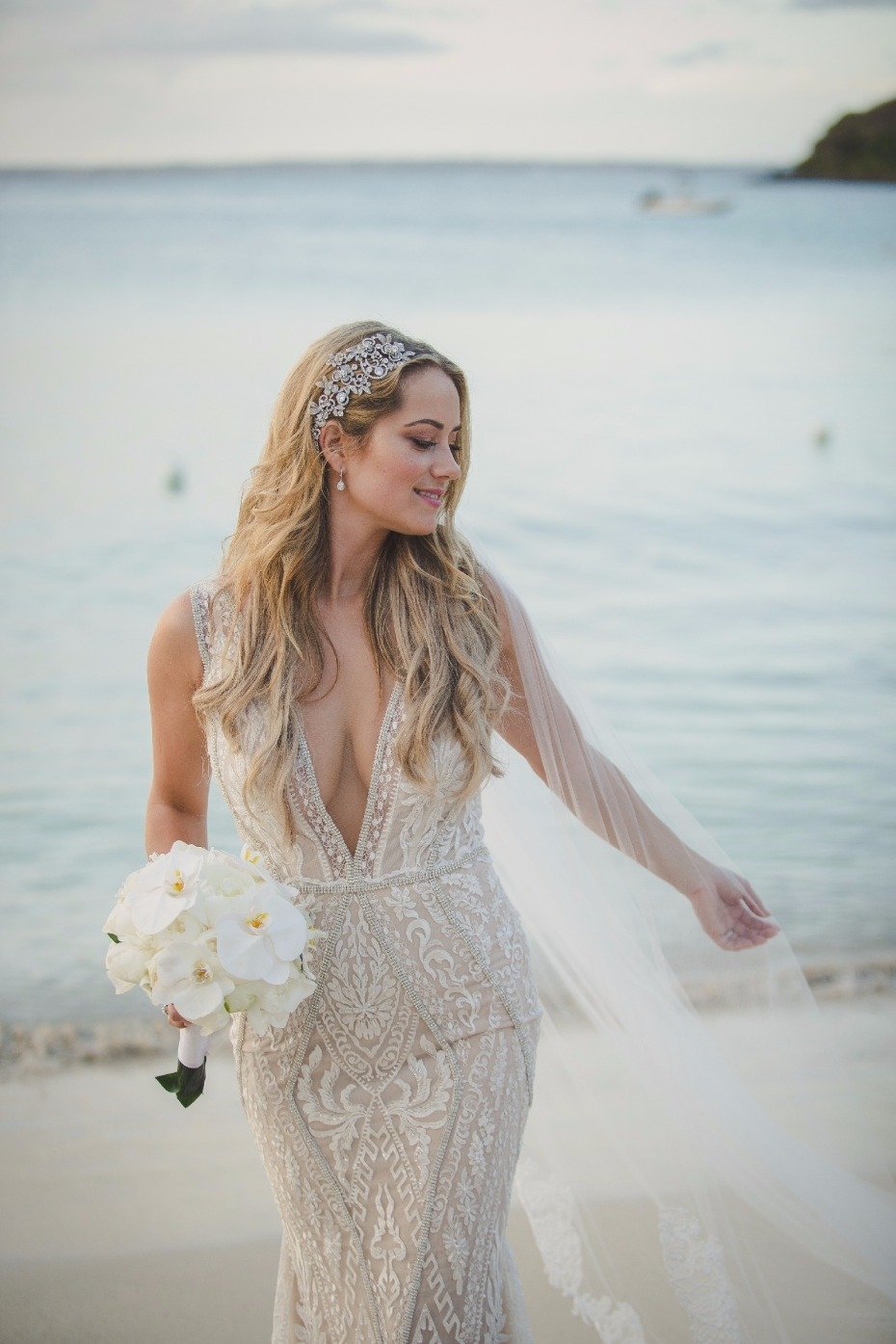 Find this pre-loved Galia Lahav gown on Still White