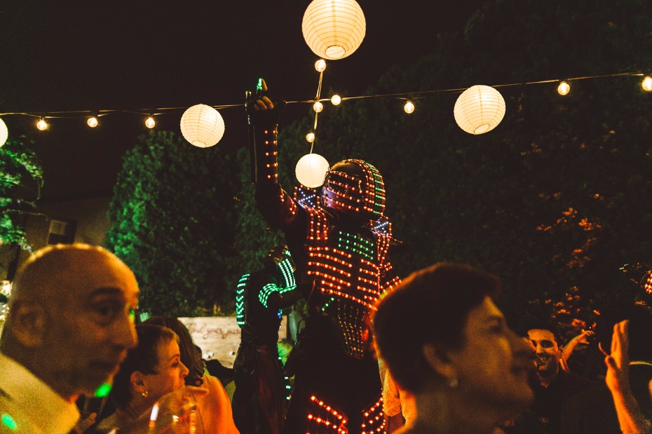 Brazilian "Hora Loca" stilt dancers with LED costumes