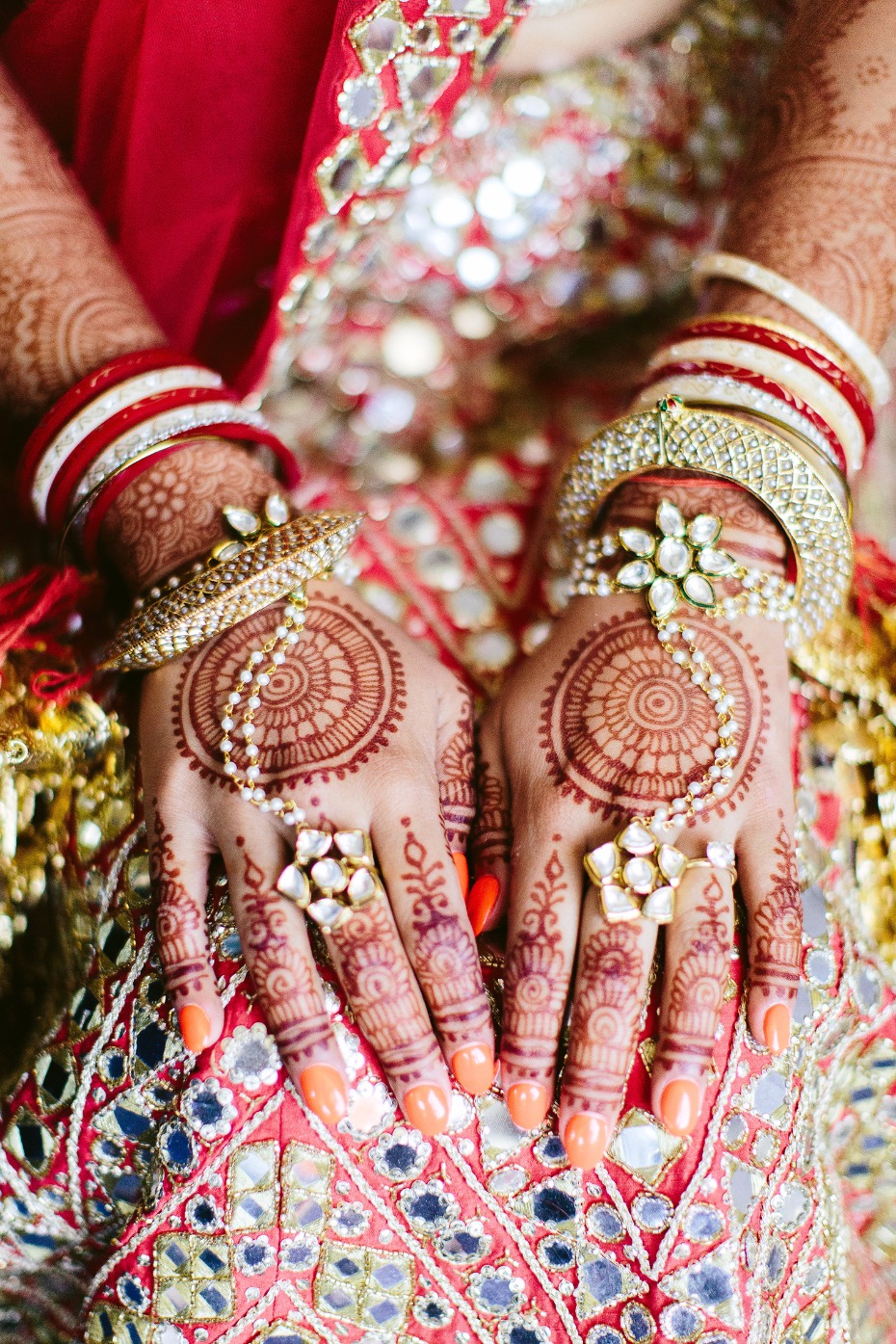 Stunning bridal jewelry and henna