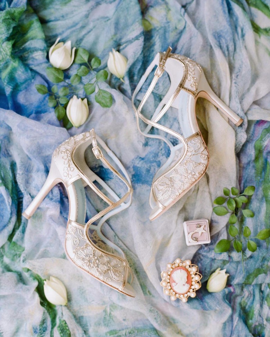 lace wedding shoes