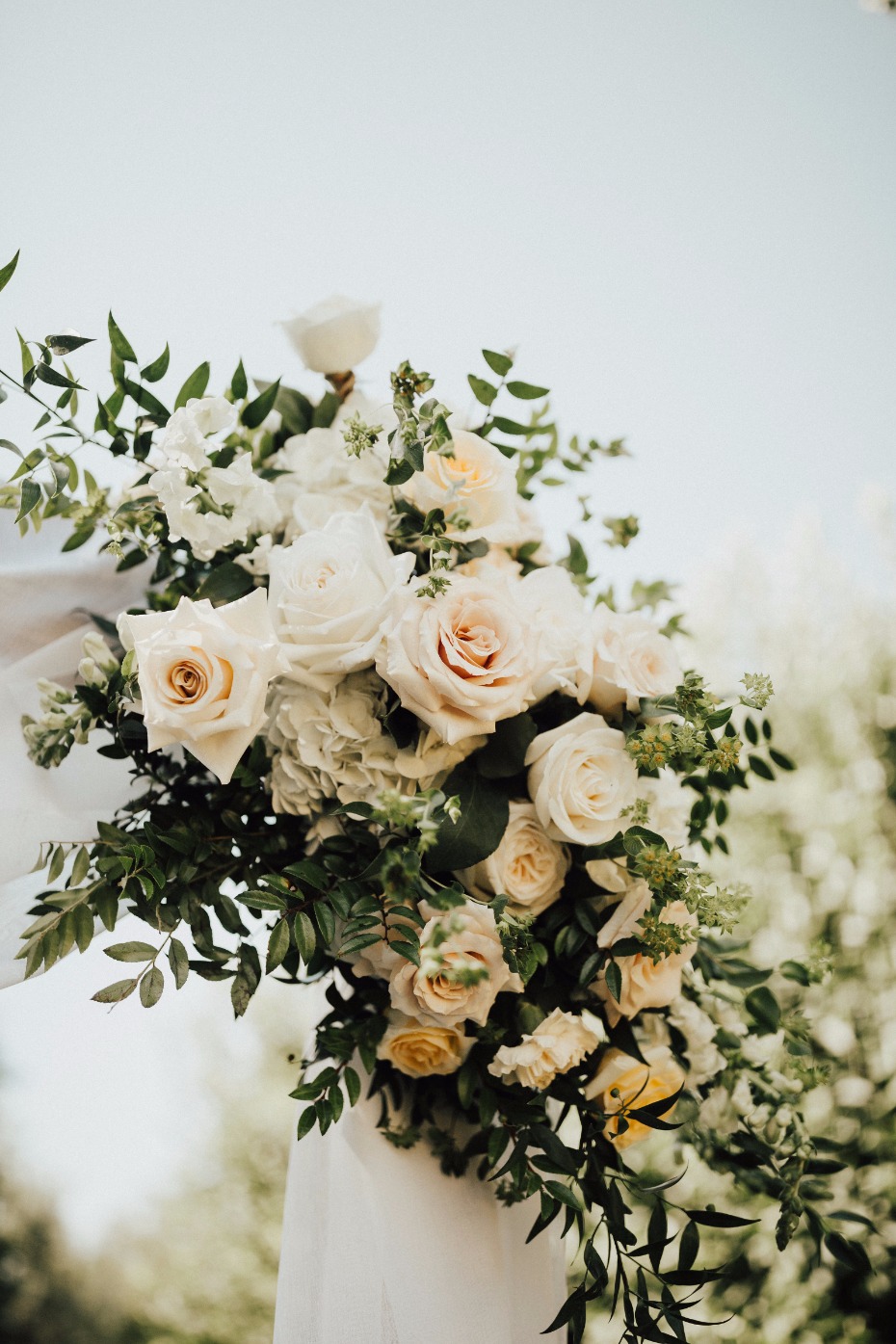 white wedding flower ideas