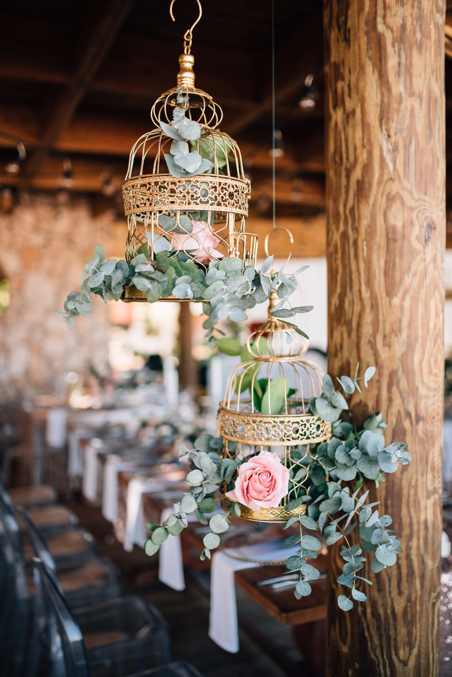 cute vintage style bird cage wedding floral idea