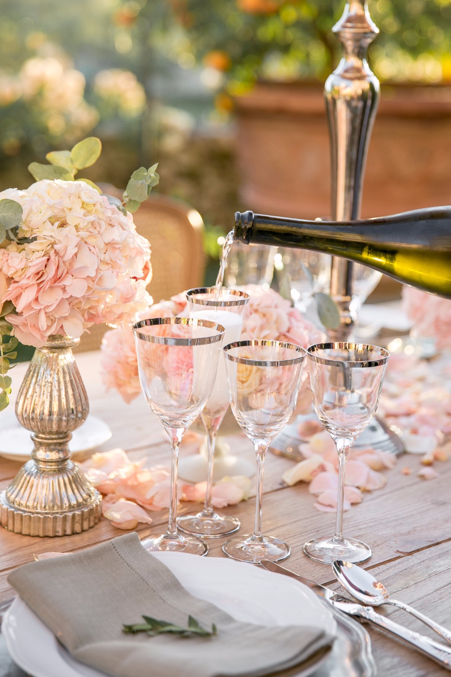 Pink and white table decor