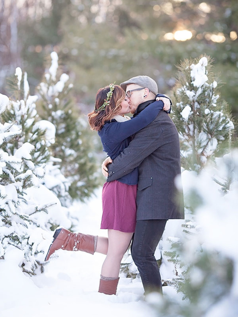 15-winter-time-engagement-ideas-weddingchicks