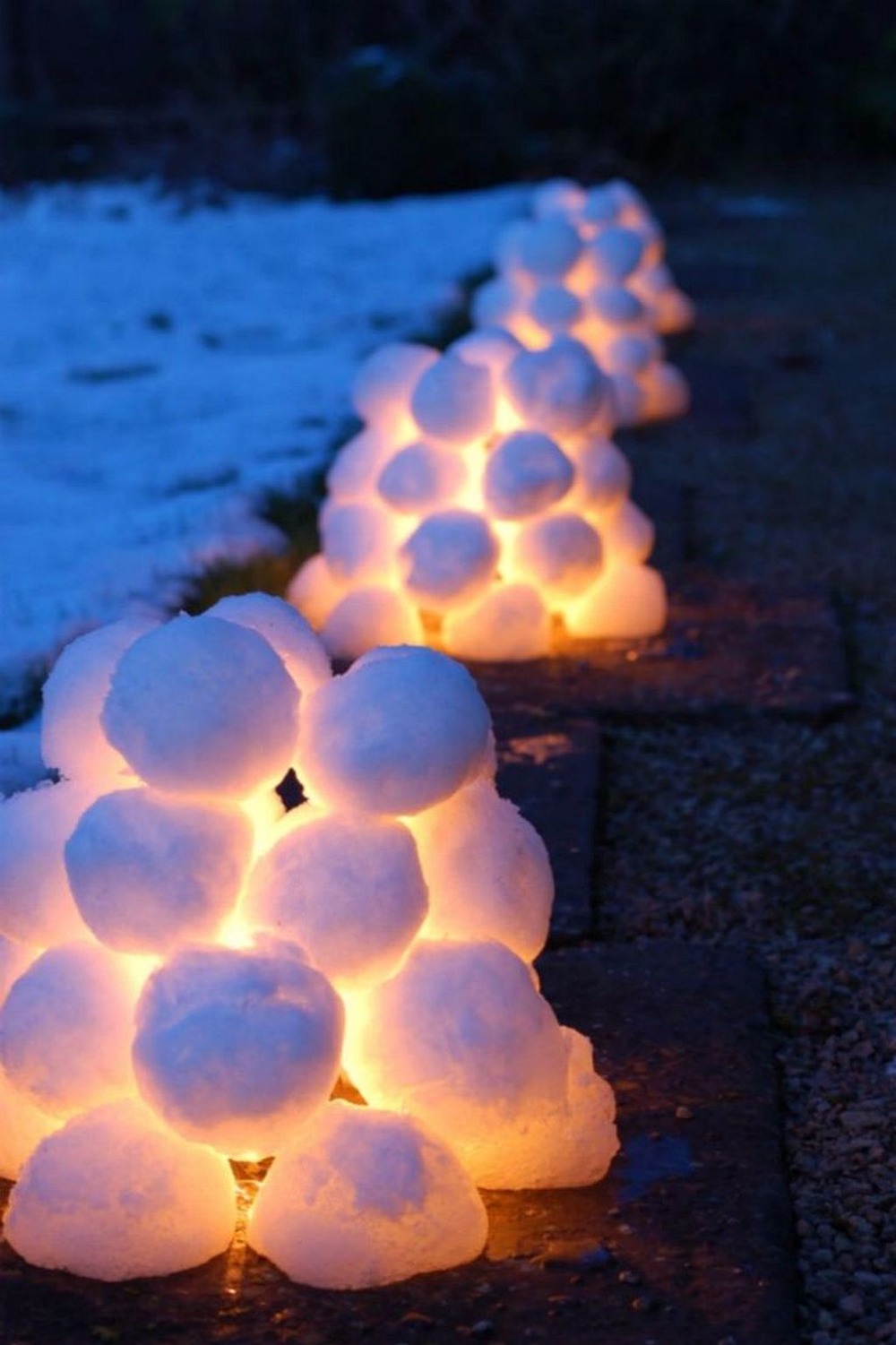 20-actual-snowball-lanterns