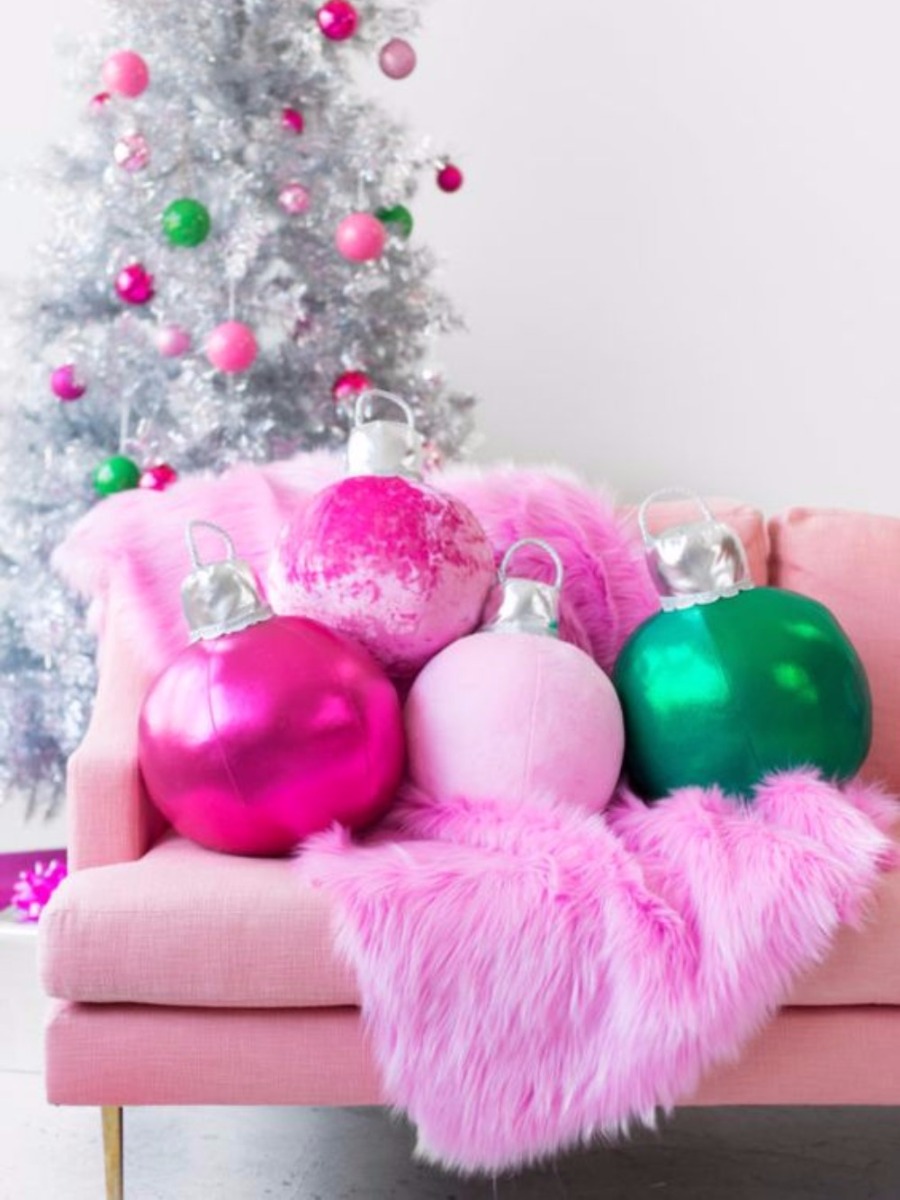 20 DIY Christmas Decorations