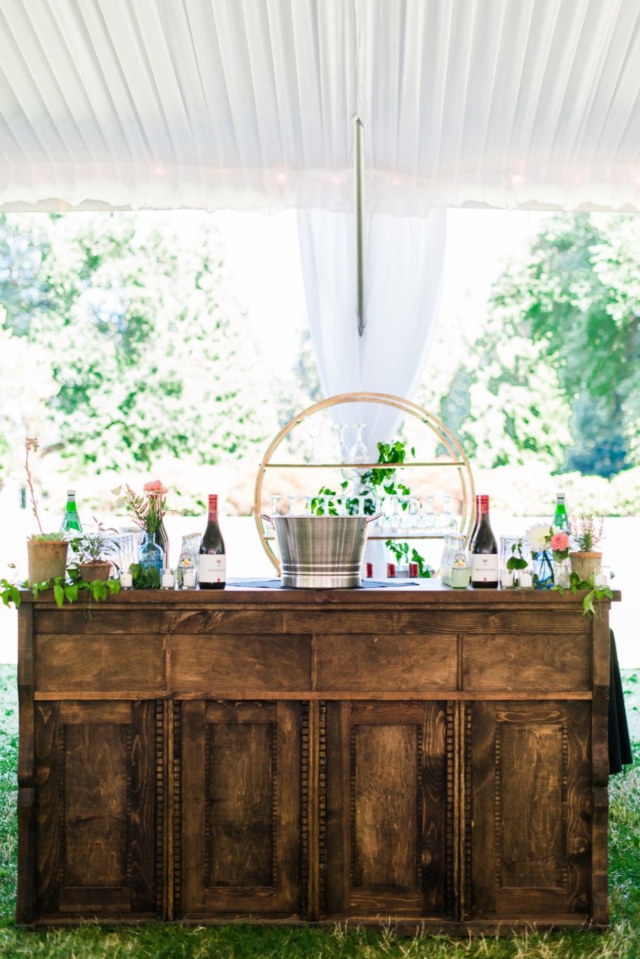 wedding bar for your garden wedding reception