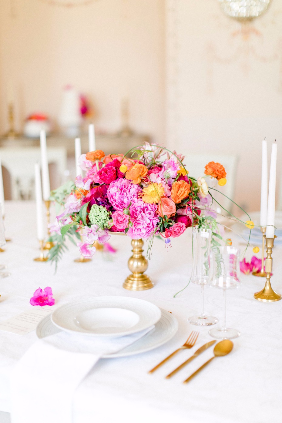 bright colors for your wedding centerpiece in Portugal