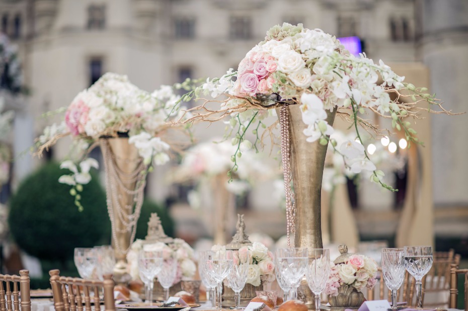 glamorous and regal styled wedding centerpieces