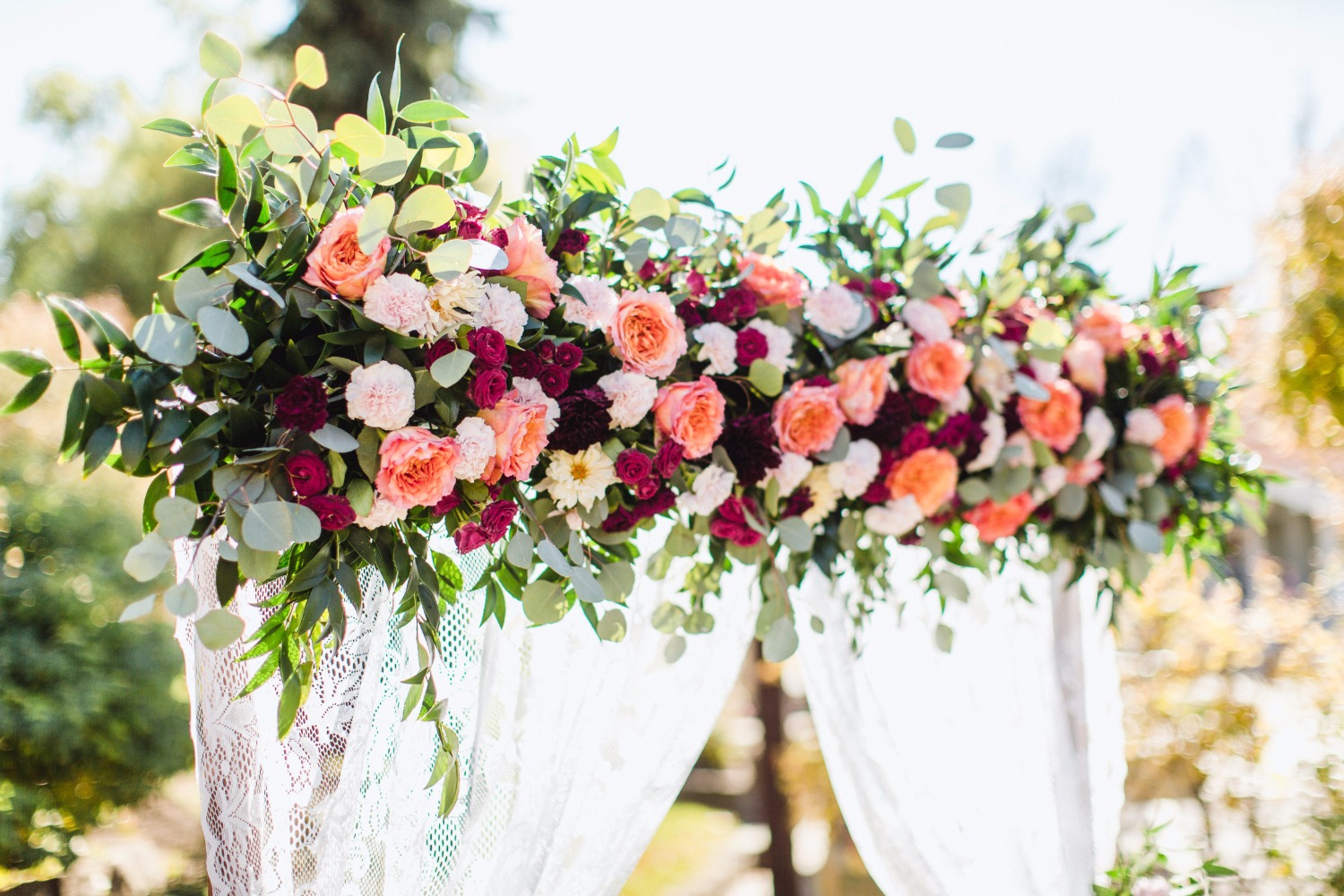 diy-wedding-arbor-from-fiftyflowers-com