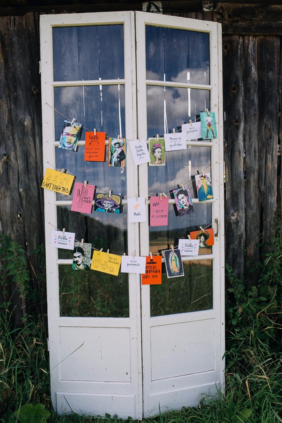 DIY wedding love and notes display