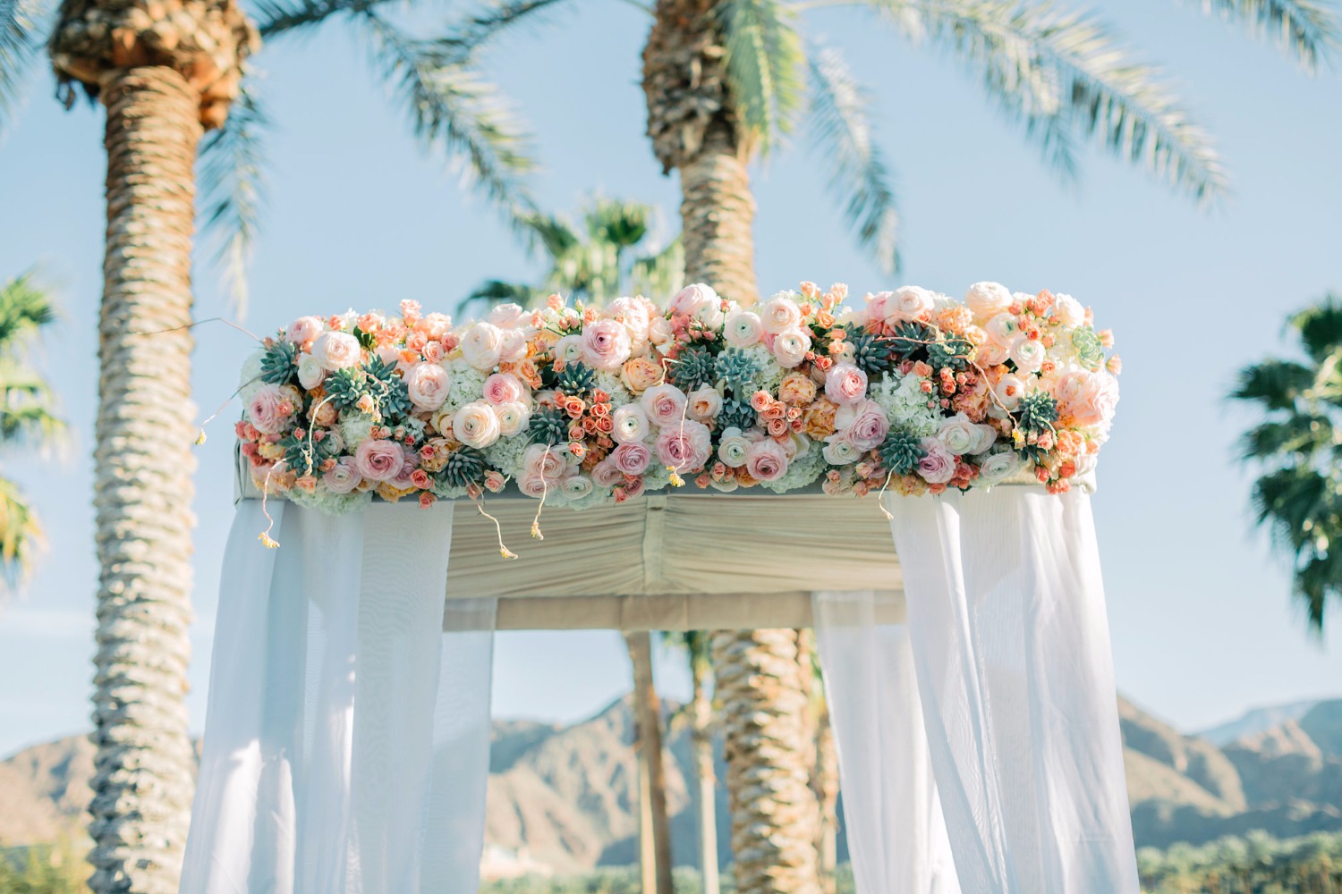indian-wells-resort-weddings-with-a-view