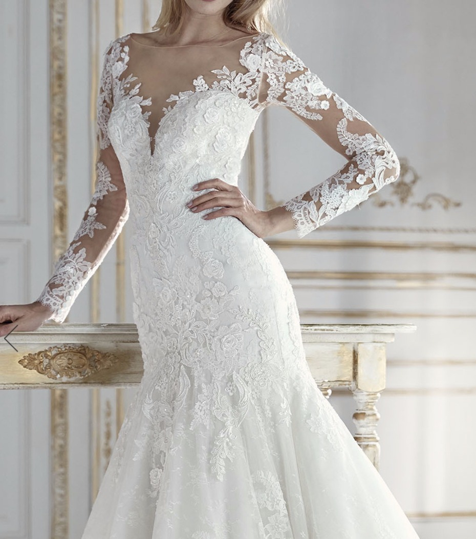 lace wedding gown with long sleeves
