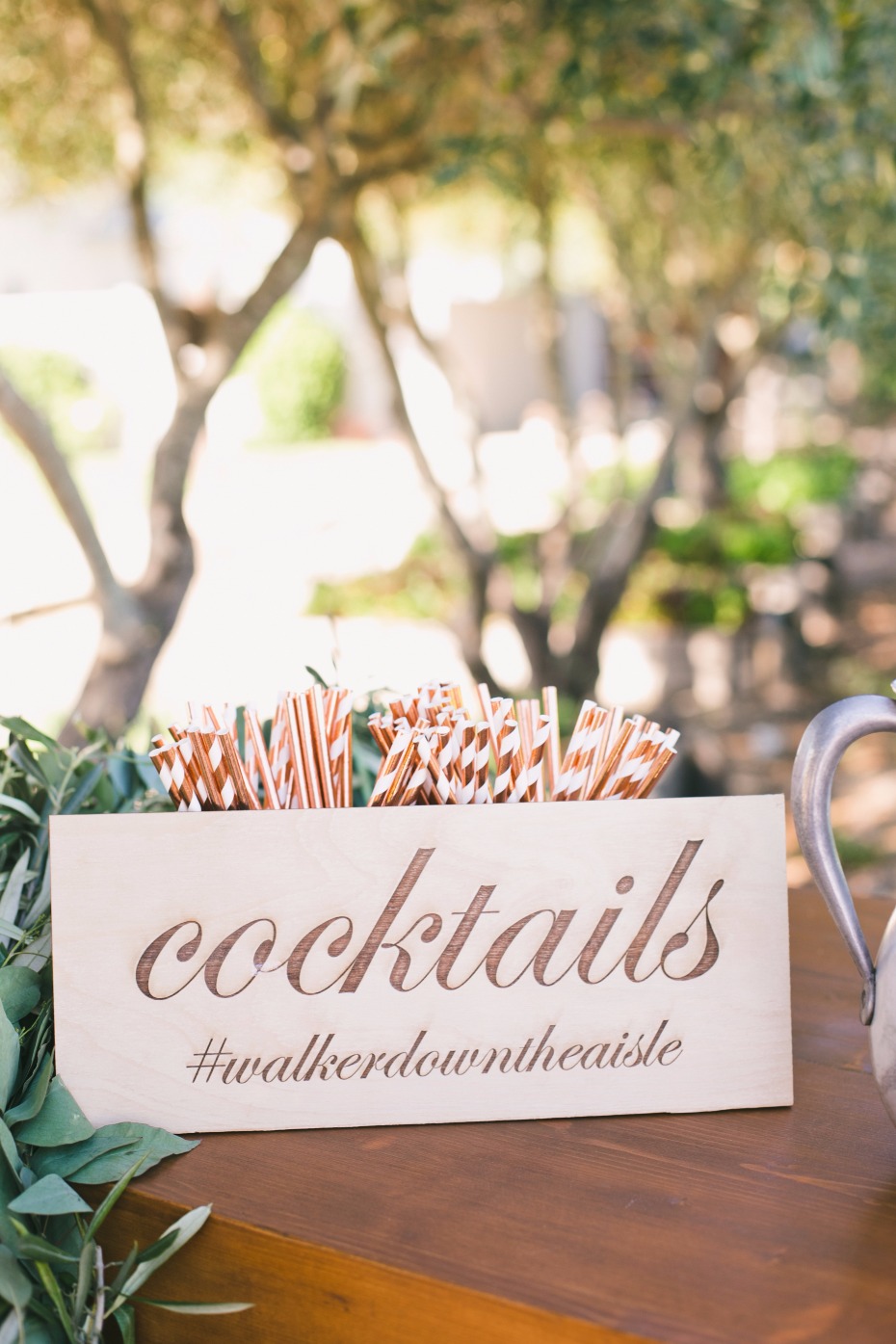 Wood cocktails sign