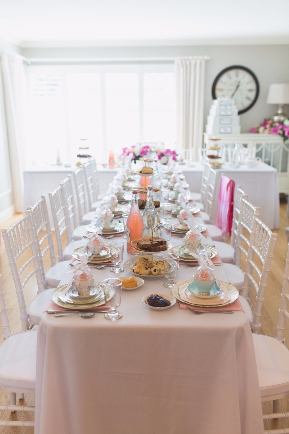 Pretty in pink bridal shower table