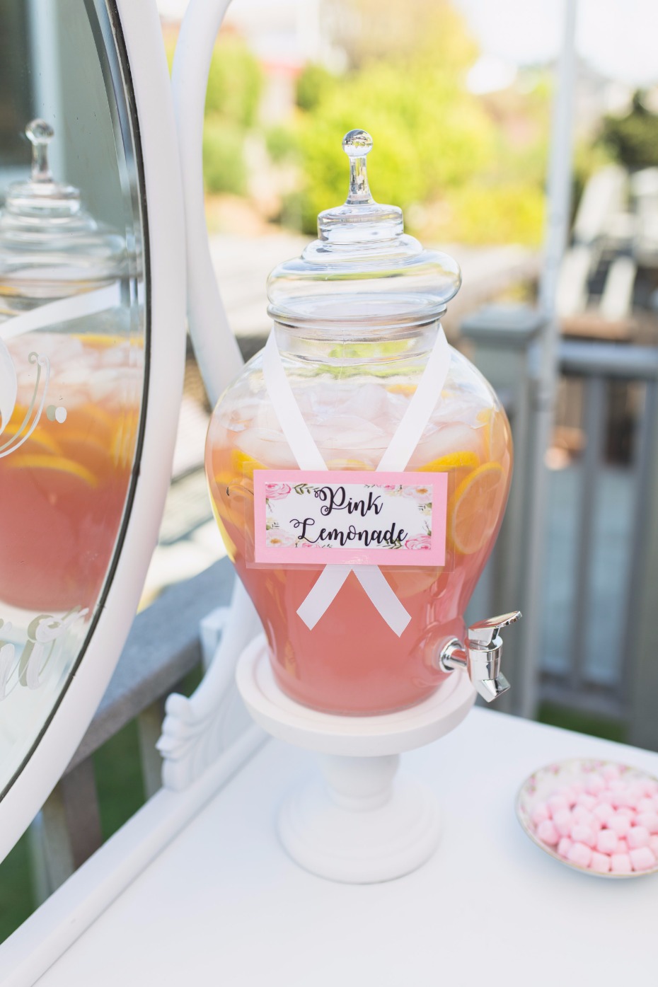 Pink lemonade for a bridal shower