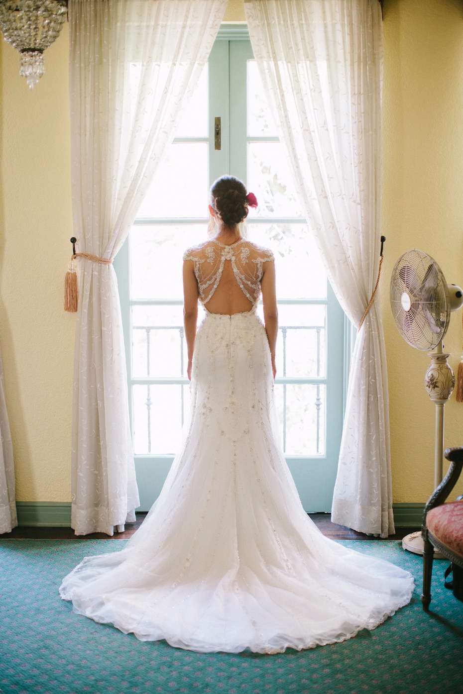 Gorgeous back of wedding dress