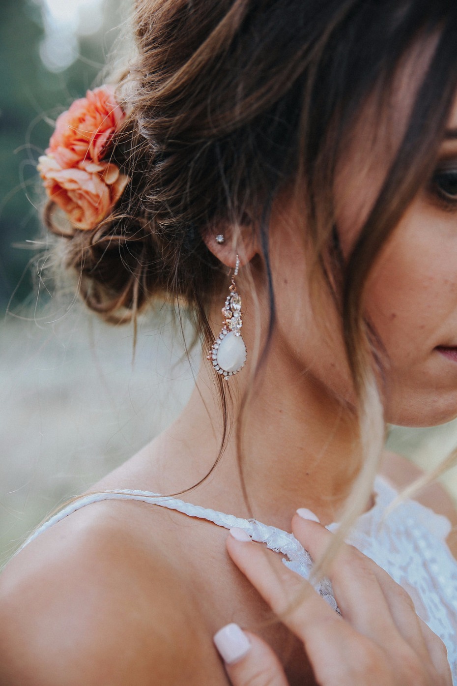 wedding jewelry for your rustic chic wedding day