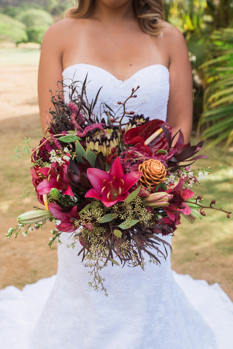 Fall hawaiian wedding bouquet