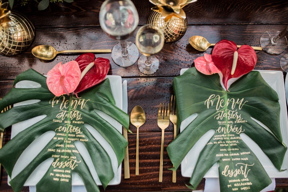 tropical leaf wedding menus