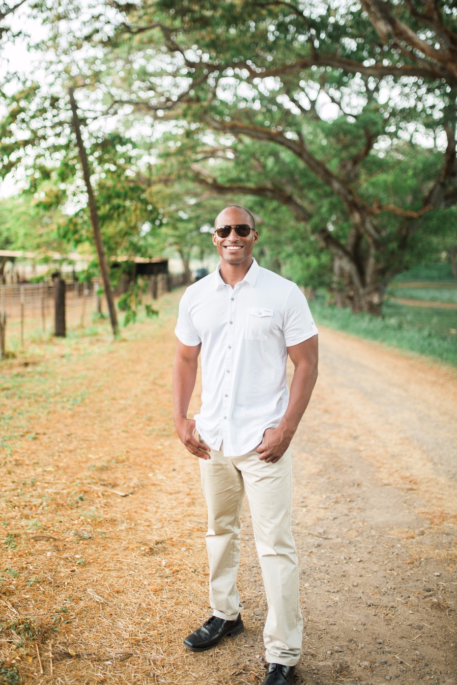 casual groom style for your ranch wedding in Hawaii