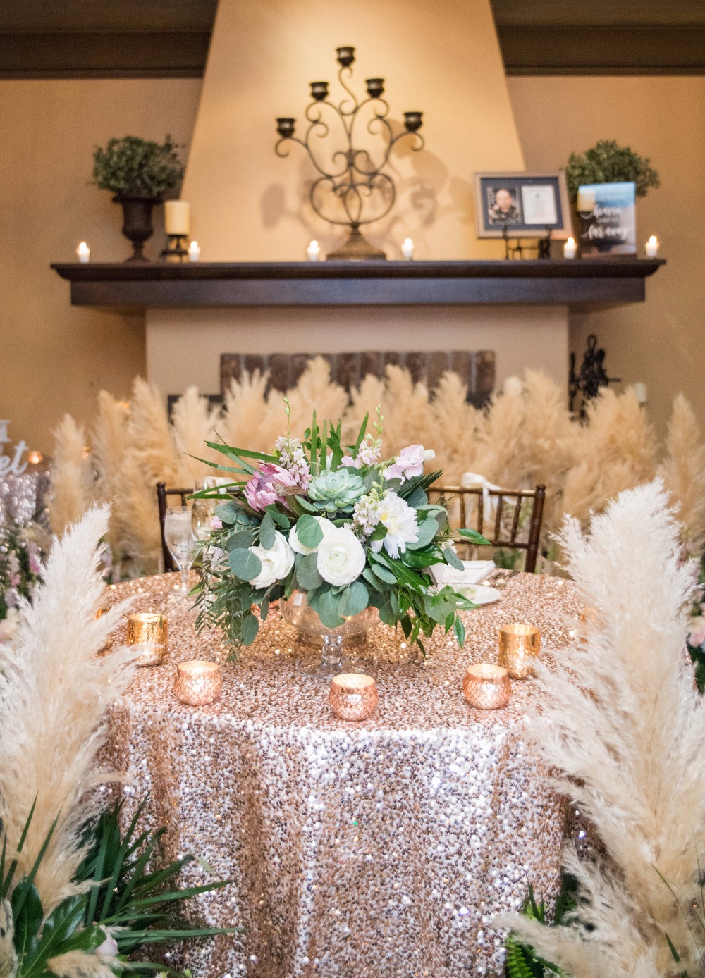 sea-meets-sand-in-this-tropical-themed