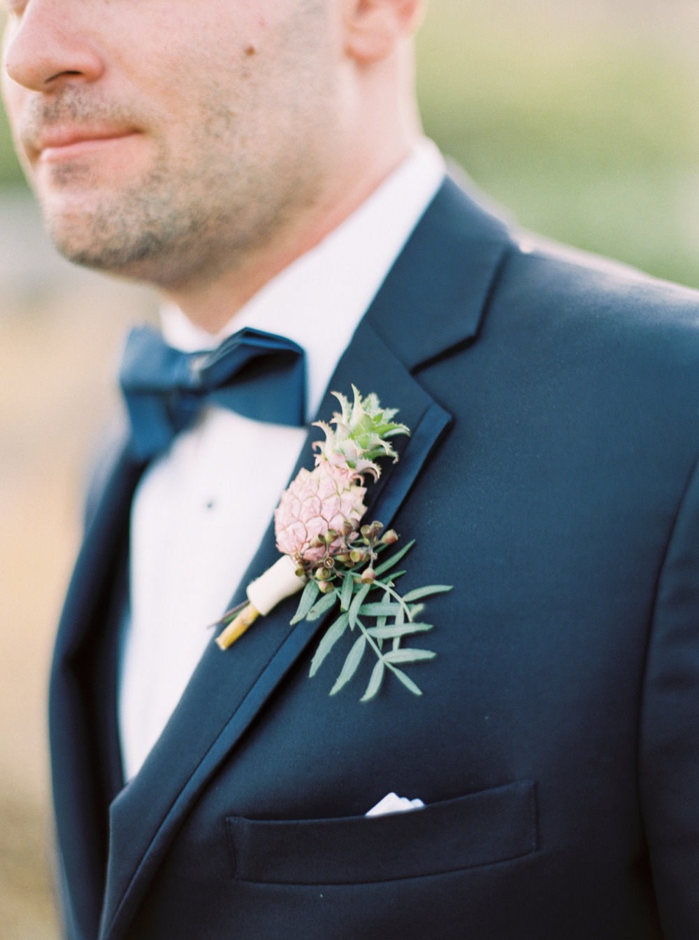 sea-meets-sand-in-this-tropical-themed