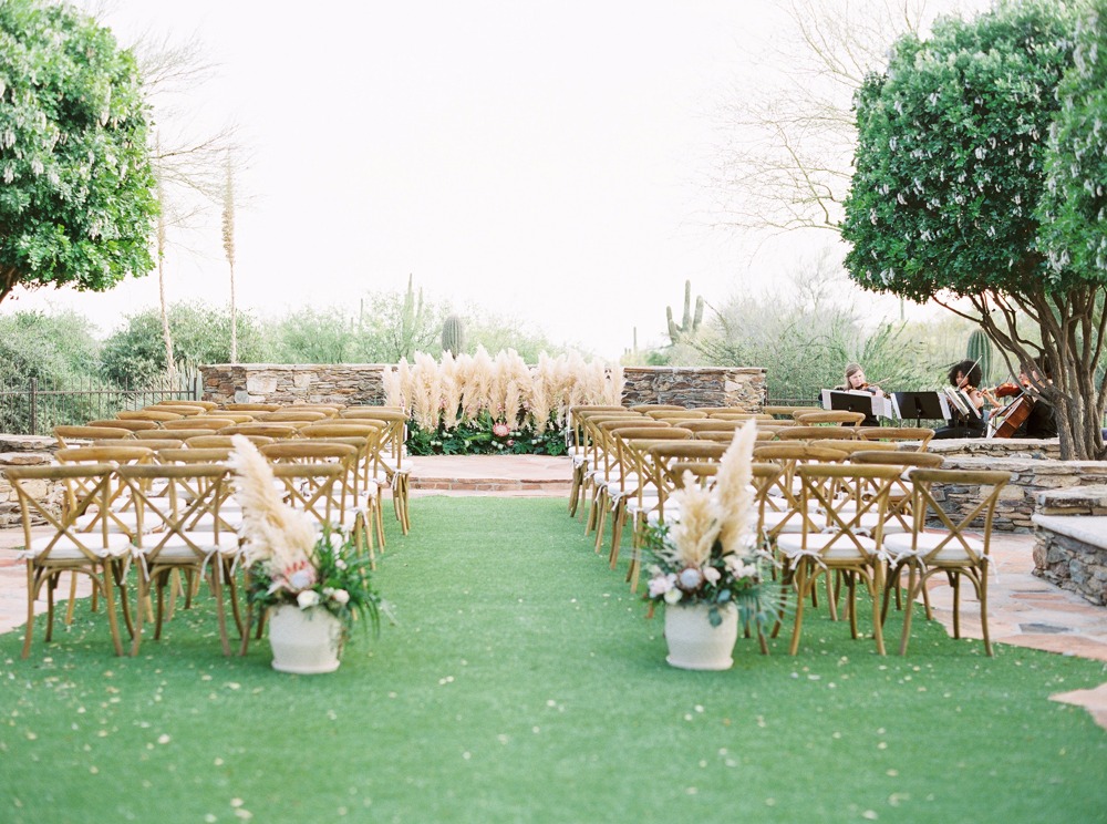 sea-meets-sand-in-this-tropical-themed