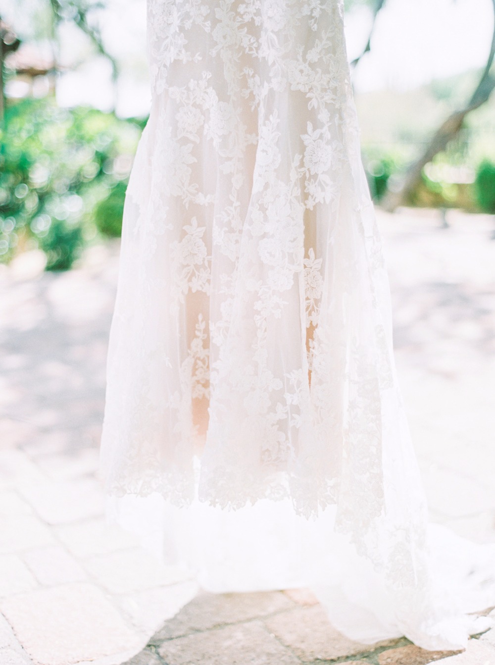 sea-meets-sand-in-this-tropical-themed