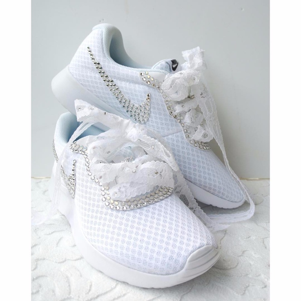 serenawilliamsweddingsneakers6_-lagartier