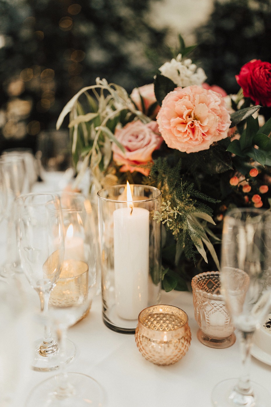 candle lit wedding table decor