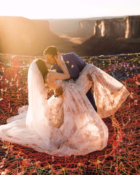 This Couple Was Married 400 Feet Above The Ground