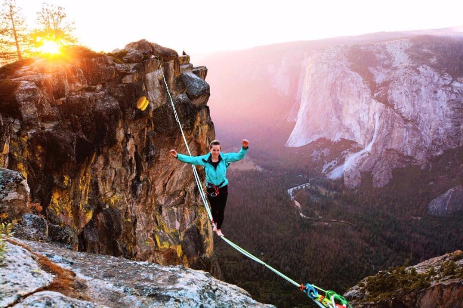 this-couple-was-married-400-feet-above-the-ground8