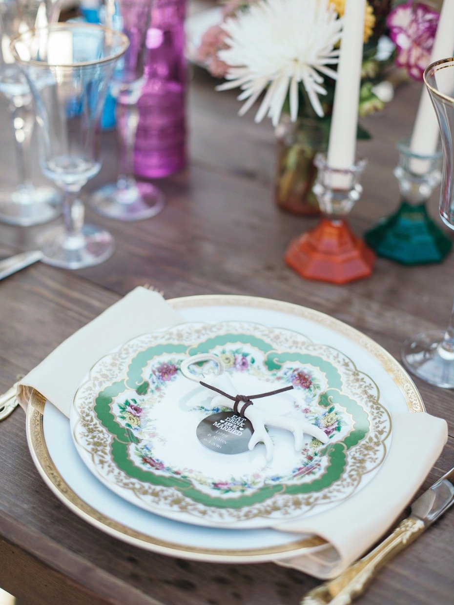 vintage patterned china wedding place settings
