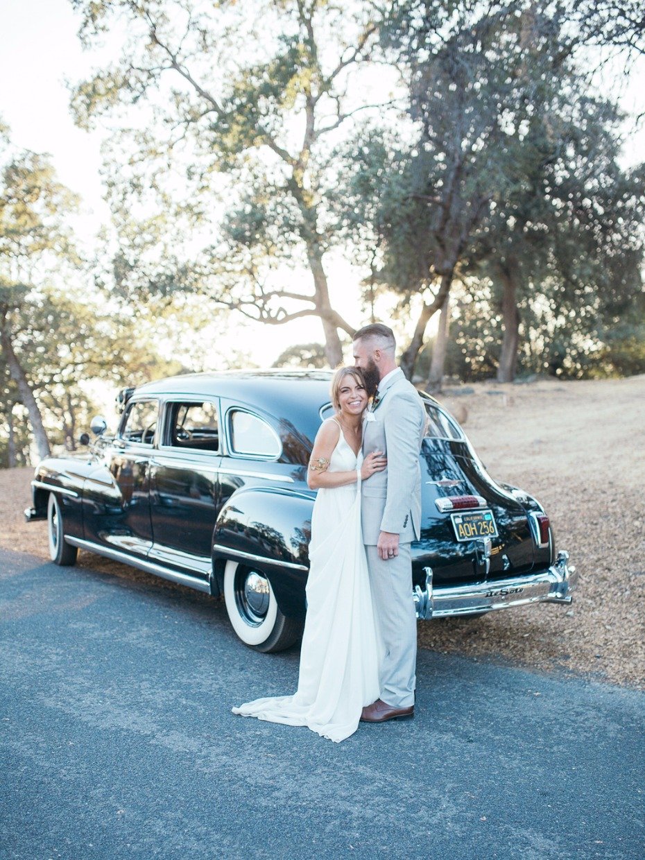 amazing vintage wedding car