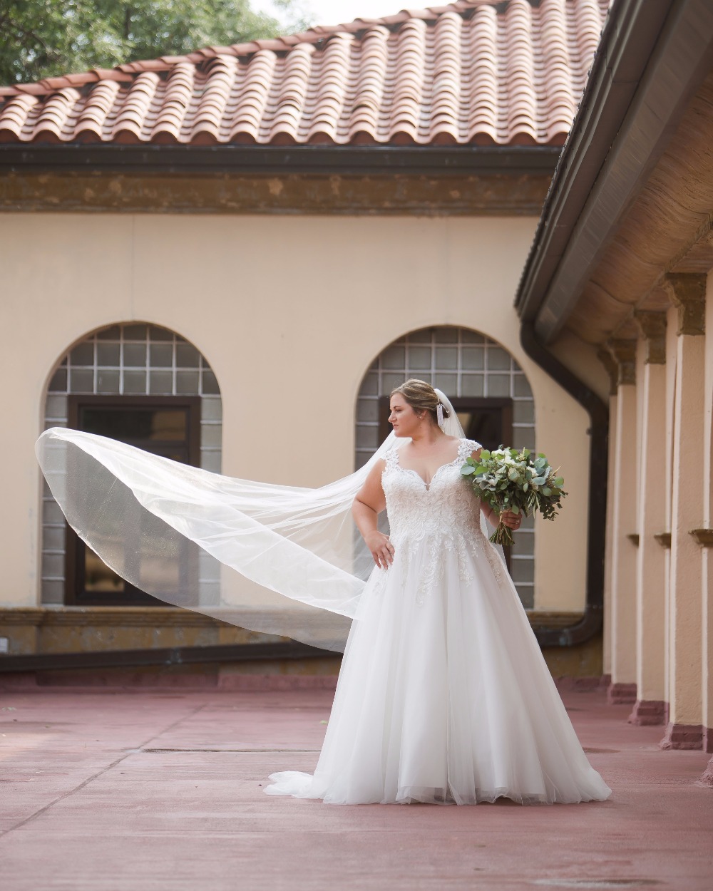 to-all-our-curvy-brides-this-is-a