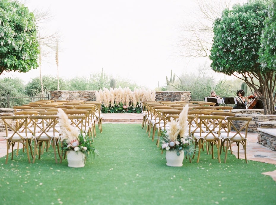 outdoor wedding ceremony idea