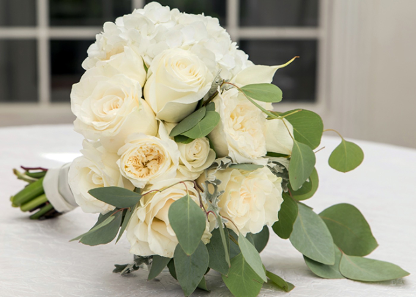 wedding-blooms-arranged-amp