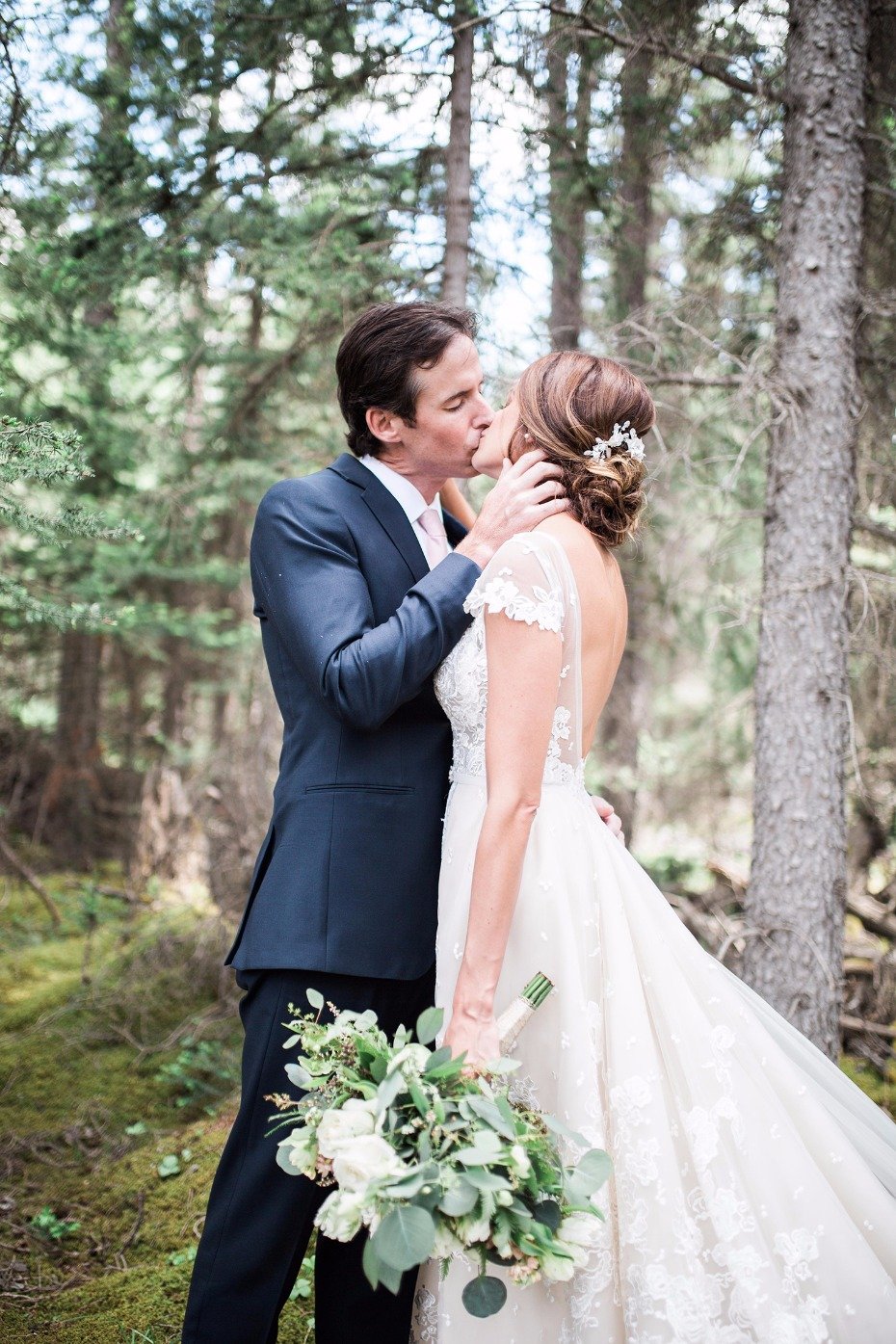Beautiful Canadian Rockies wedding