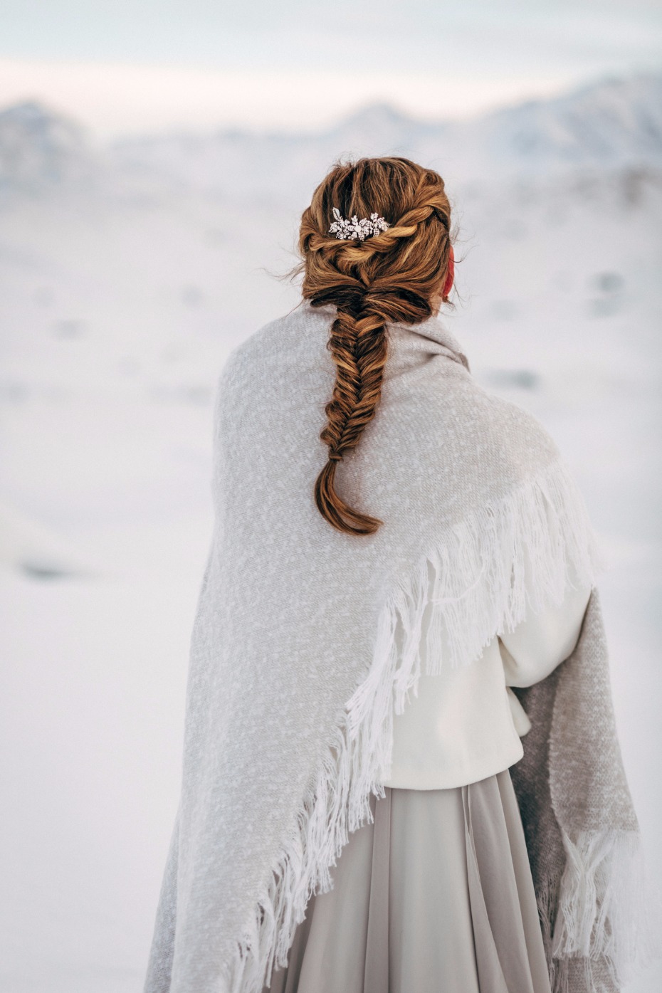 fishtail braid wedding hair for your winter wedding