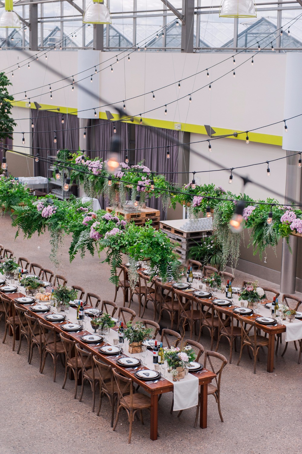 you-ve-never-seen-a-greenhouse-wedding